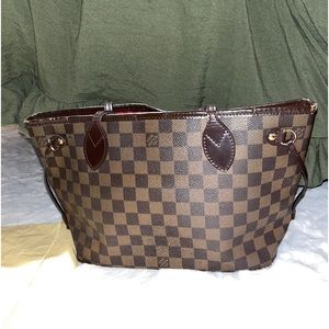 Louis Vuitton Damier Ebene Neverful PM